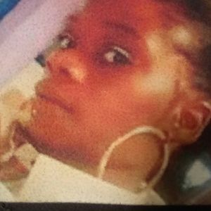 Meet your Posher, Cynthia